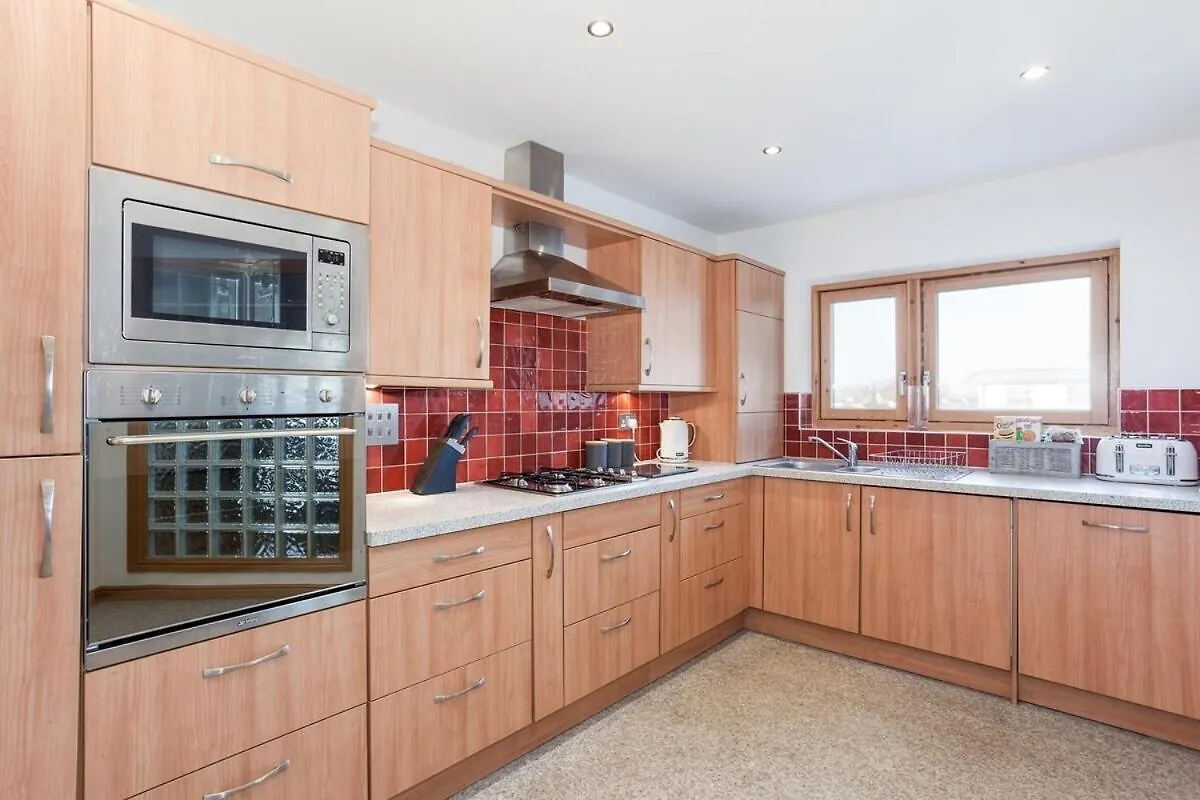 Executive 3 Bed Apartment Aberdeen